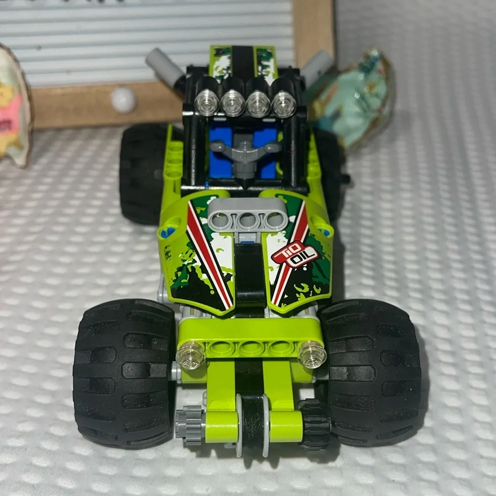 LEGO 42027 Desert Racer CAR ONLY